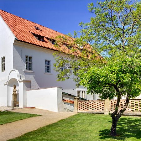Monastery Hotel Praga Exterior foto
